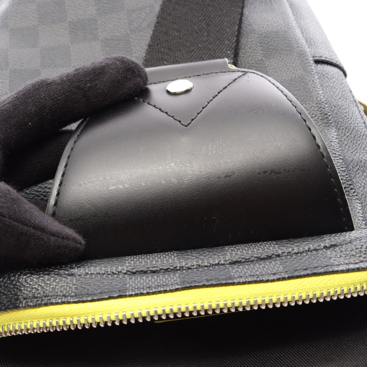 アヴェニュー スリングバッグ ダミエグラフィット ボディバッグ PVC レザー ブラック ルイヴィトン バッグ LOUIS VUITTON