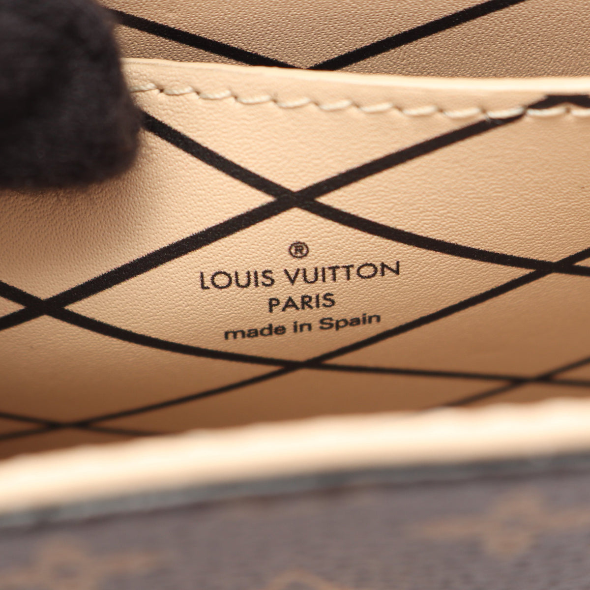 ポシェット トランクヴェルティカル モノグラム ショルダーバッグ PVC レザー ブラウン ブラック ルイヴィトン バッグ LOUIS VUITTON