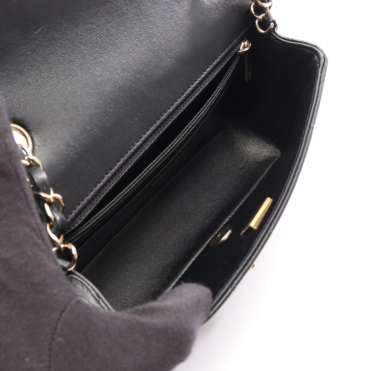 ミニマトラッセ20 クルーズコレクション チェーンショルダーバッグ ラムスキン ブラック ゴールド金具 シャネル