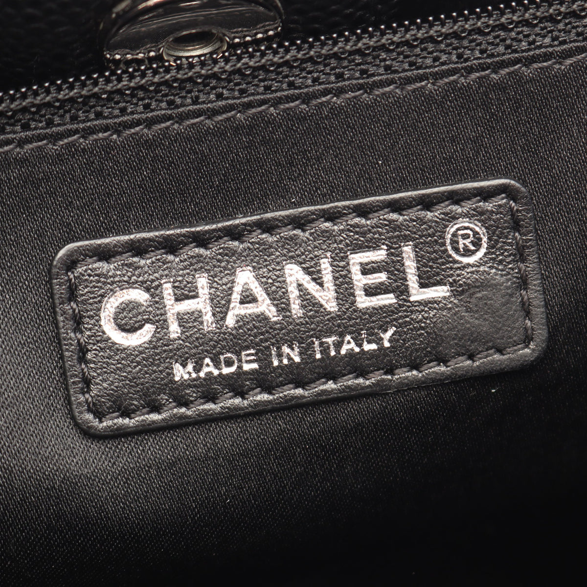 マトラッセ チェーンショルダーバッグ チェーントートバッグ キャビアスキン ブラック シルバー金具 シャネル バッグ CHANEL