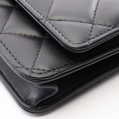 マトラッセ ココパール チェーンウォレット ラムスキン ブラック ゴールド金具 シャネル
