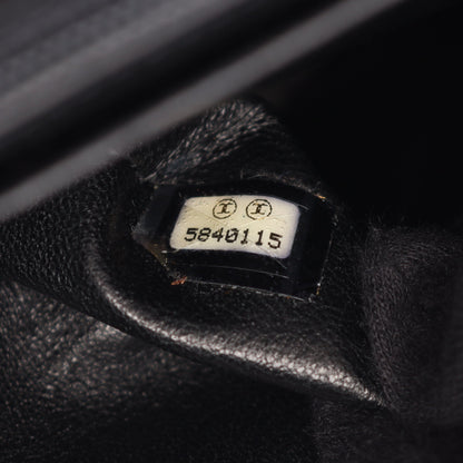 マトラッセ ショルダーバッグ スエード ブラック ゴールド金具 シャネル