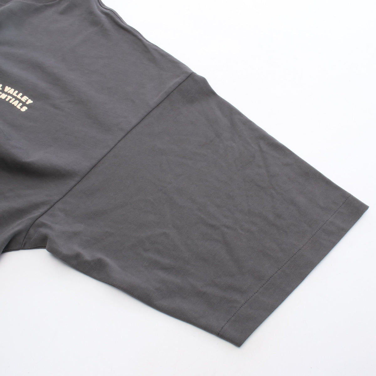 Merch Tee Boxy Fit Tシャツ コットン グレー エフオージーエッセンシャルズ