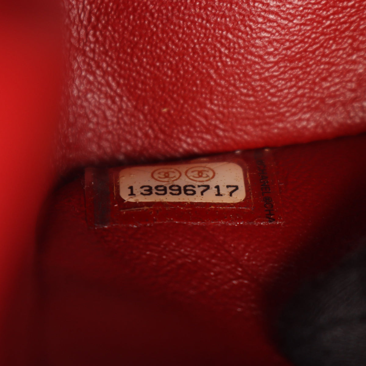 マトラッセ Wフラップ Wチェーンショルダーバッグ ラムスキン レッド ゴールド金具 シャネル