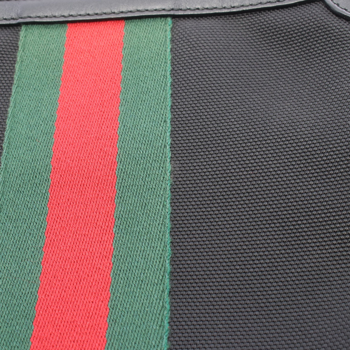 ウェブストライプ フラットメッセンジャー ショルダーバッグ ナイロンキャンバス レザー ブラック グリーン レッド グッチ