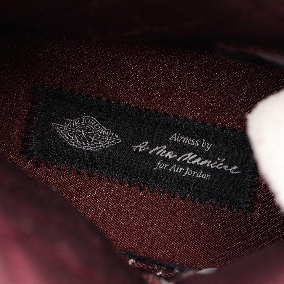 NIKE × A Ma Maniére AIR JORDAN 1 RETRO HIGH OG SP ヴィンテージ加工 ハイカットスニーカー スエード オフホワイト バーガンディ ナイキ