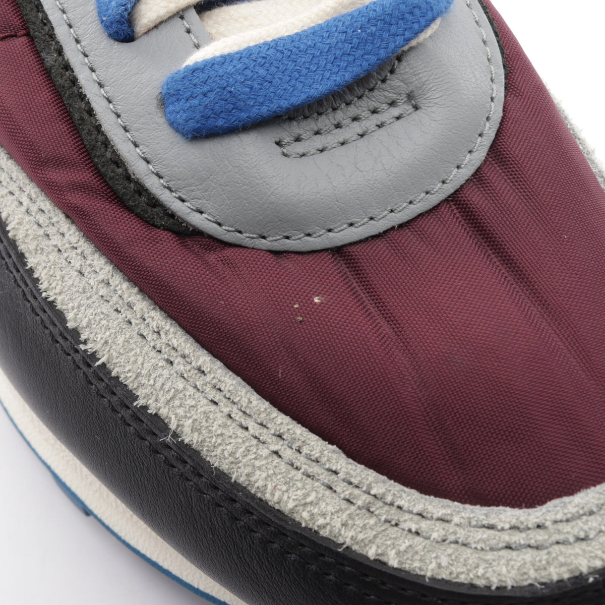 Nike × sacai × UNDERCOVER LD Waffle Night Maroon and Team Royal スニーカー レザー スエード ファブリック ブルー マルチカラー ナイキ