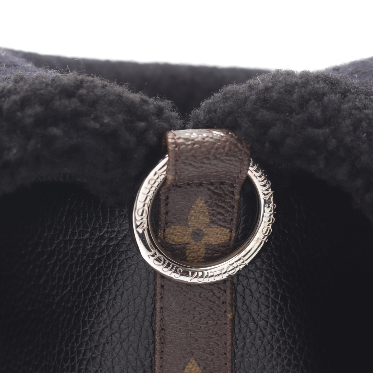モノグラム サイハイ ブーツ ムートン ブラック ルイヴィトン シューズ LOUIS VUITTON