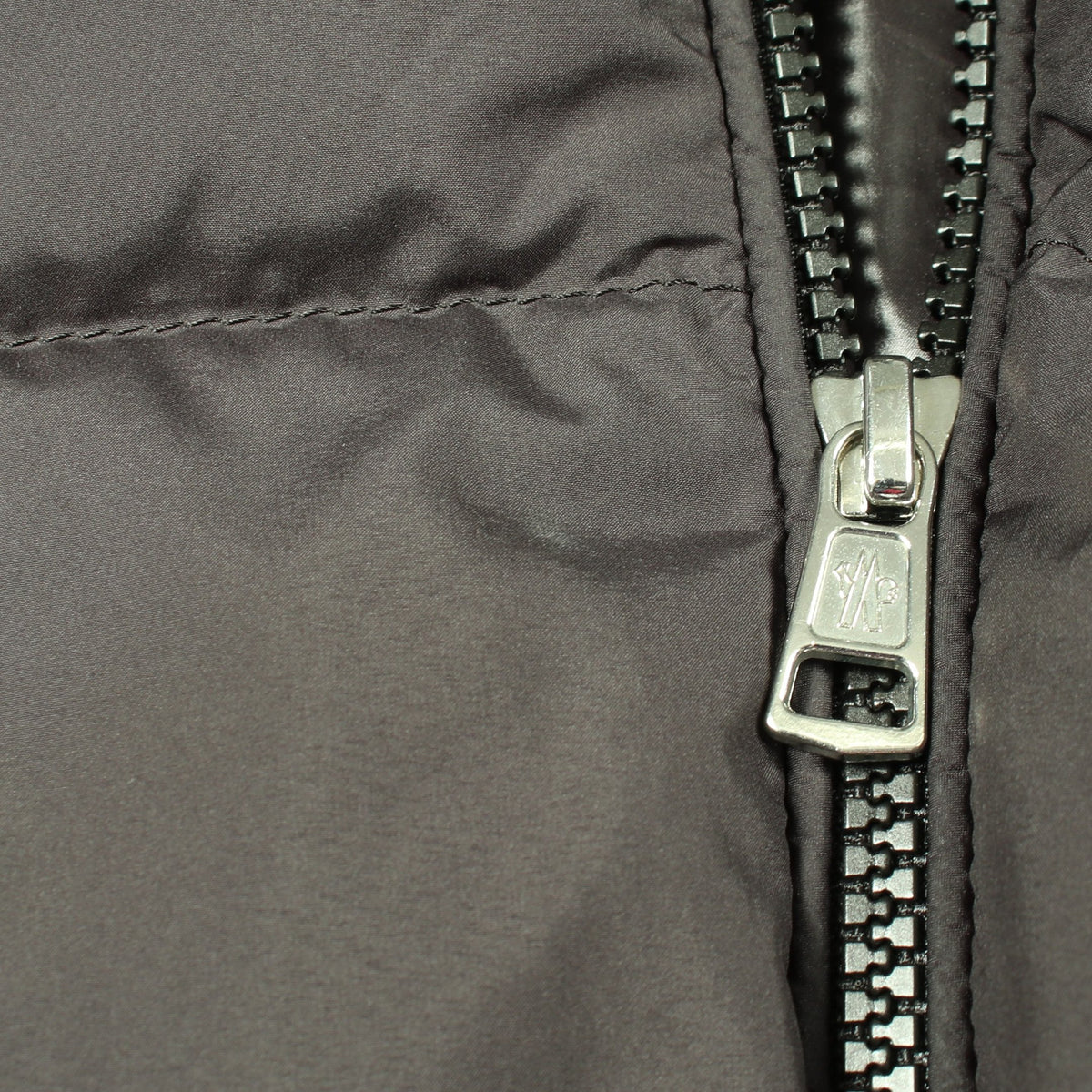 CARDERE フード付き ダウンジャケット ブラック モンクレール アウター MONCLER