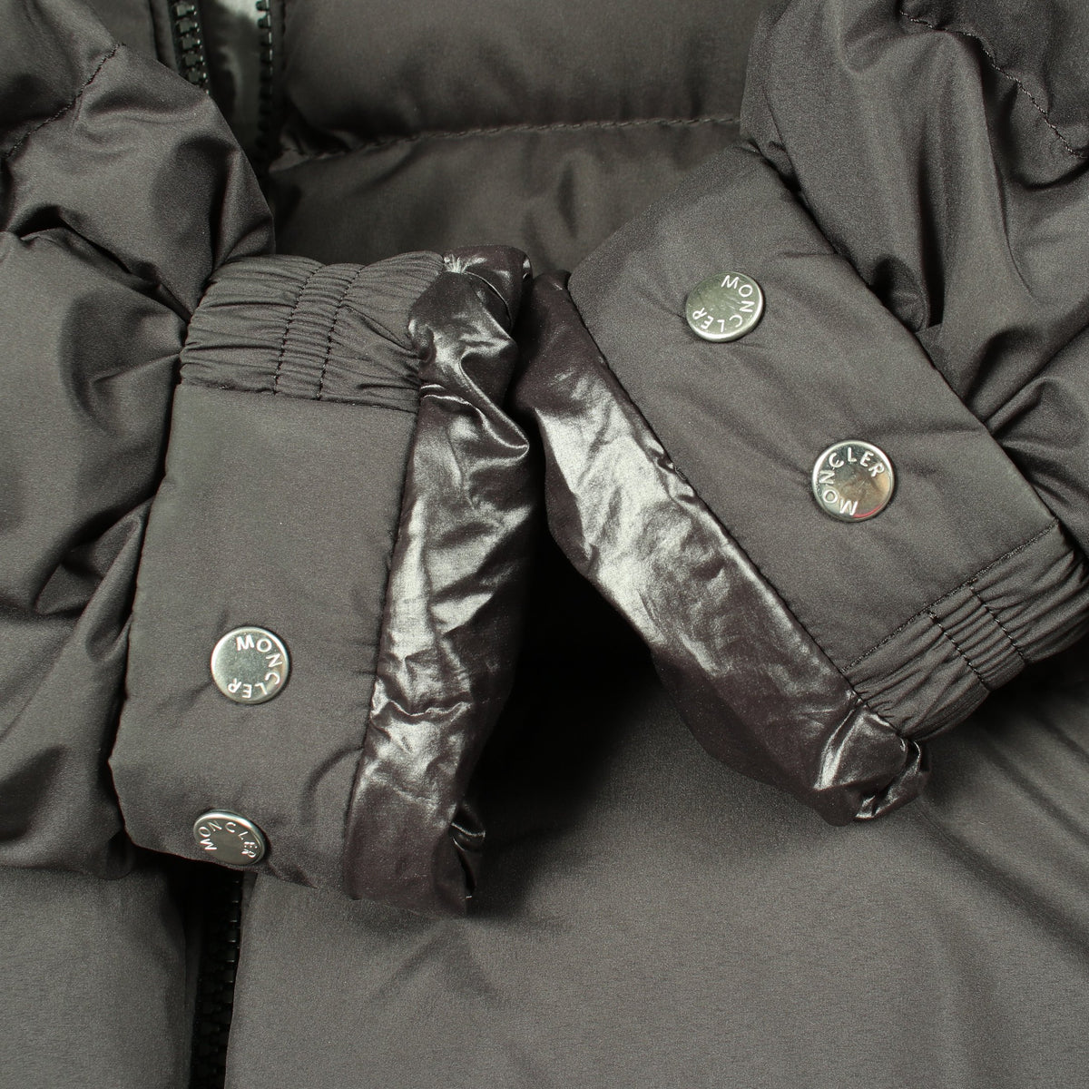 CARDERE フード付き ダウンジャケット ブラック モンクレール アウター MONCLER