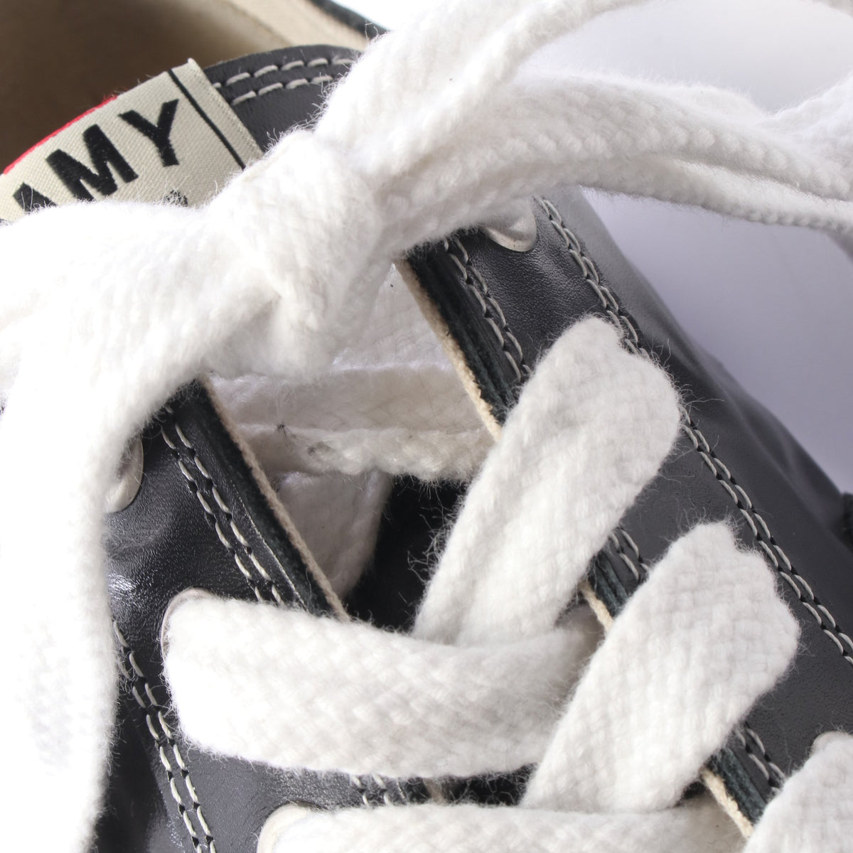 PETERSON23 OG Sole Wrinkled Leather Low-top Sneakers スニーカー レザー ブラック ホワイト メゾンミハラヤスヒロ