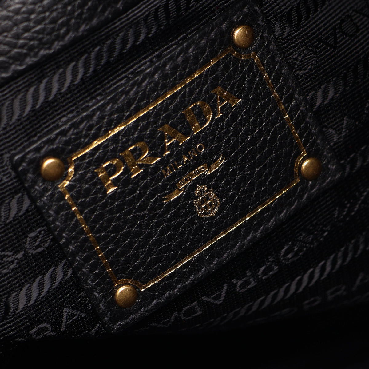 VIT.DAINO ワンショルダーバッグ レザー ブラック プラダ バッグ PRADA