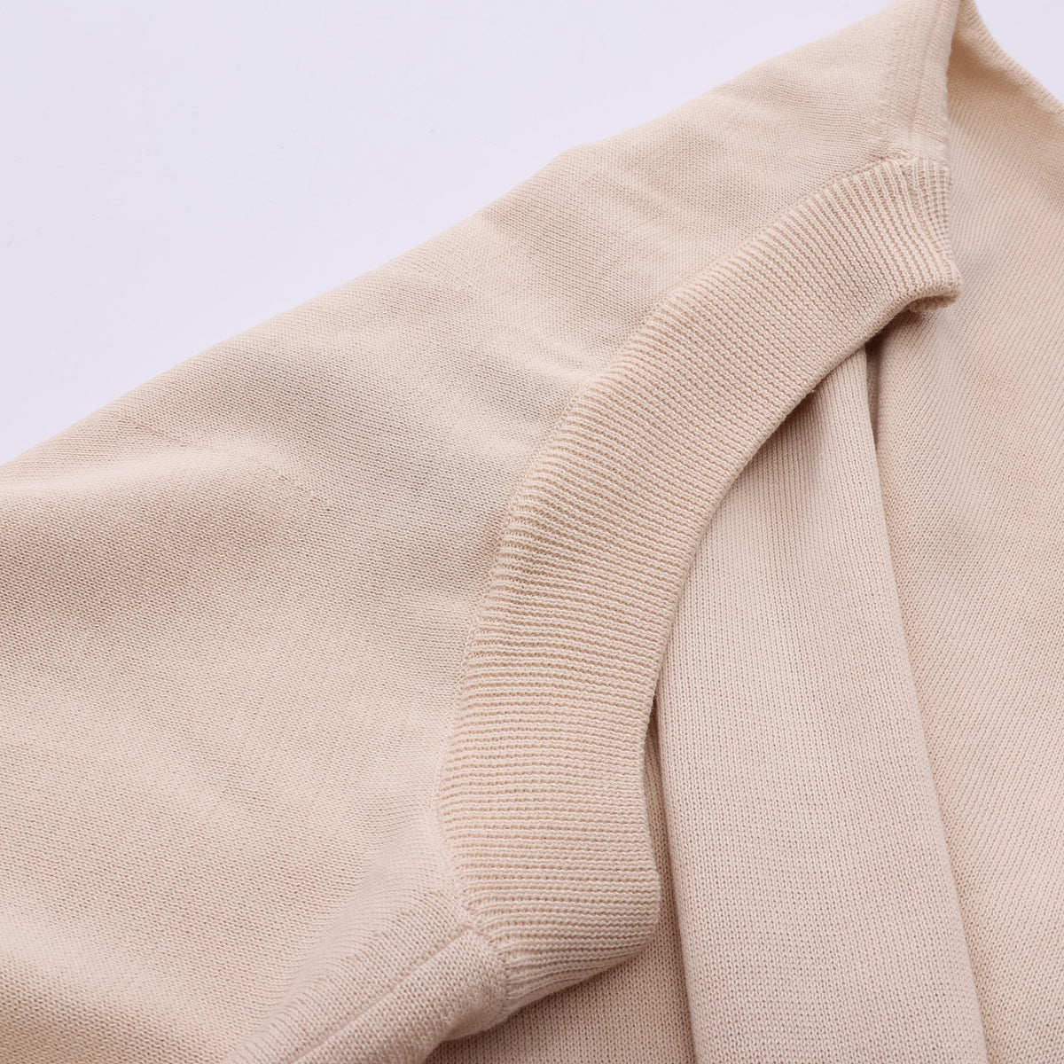 CREW NECK SWEATER DRESS WITH SHEER SLEEVES ニットワンピース コットン ライトベージュ ハイク ワンピース HYKE