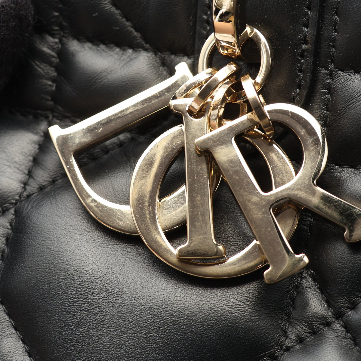 Toujours トゥージュール ミディアム マクロカナージュ ハンドバッグ レザー ブラック クリスチャンディオール