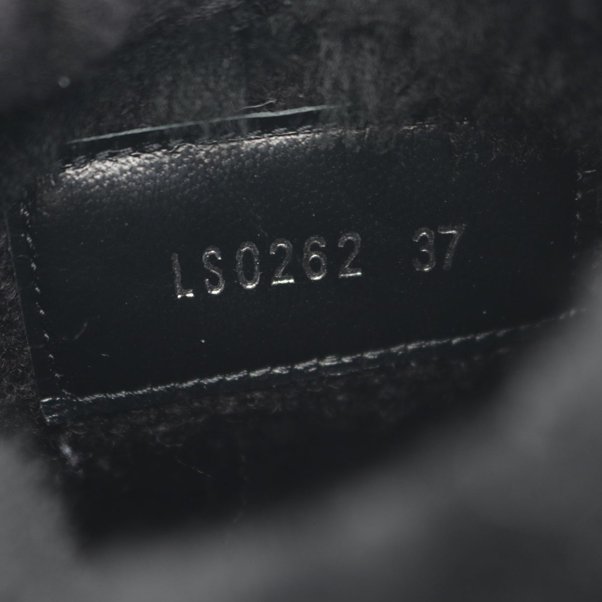 LVボブールライン アンクル ムートンブーツ ムートン ブラック ルイヴィトン シューズ LOUIS VUITTON