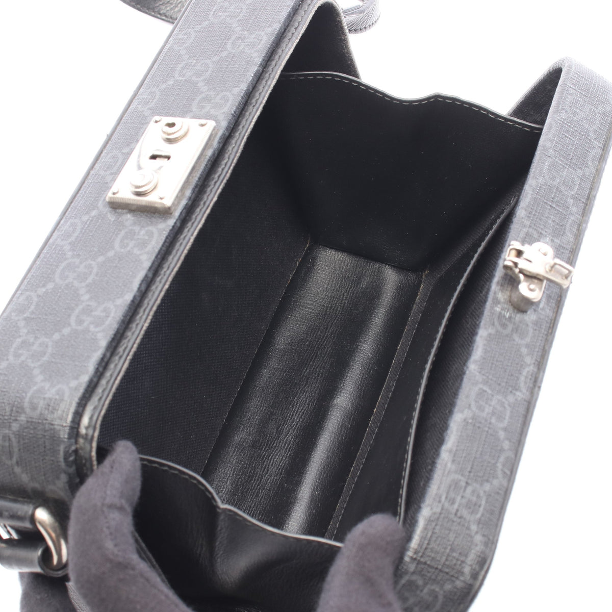 インターロッキングG ハードトランク ショルダーバッグ PVC レザー ブラック グレー グッチ
