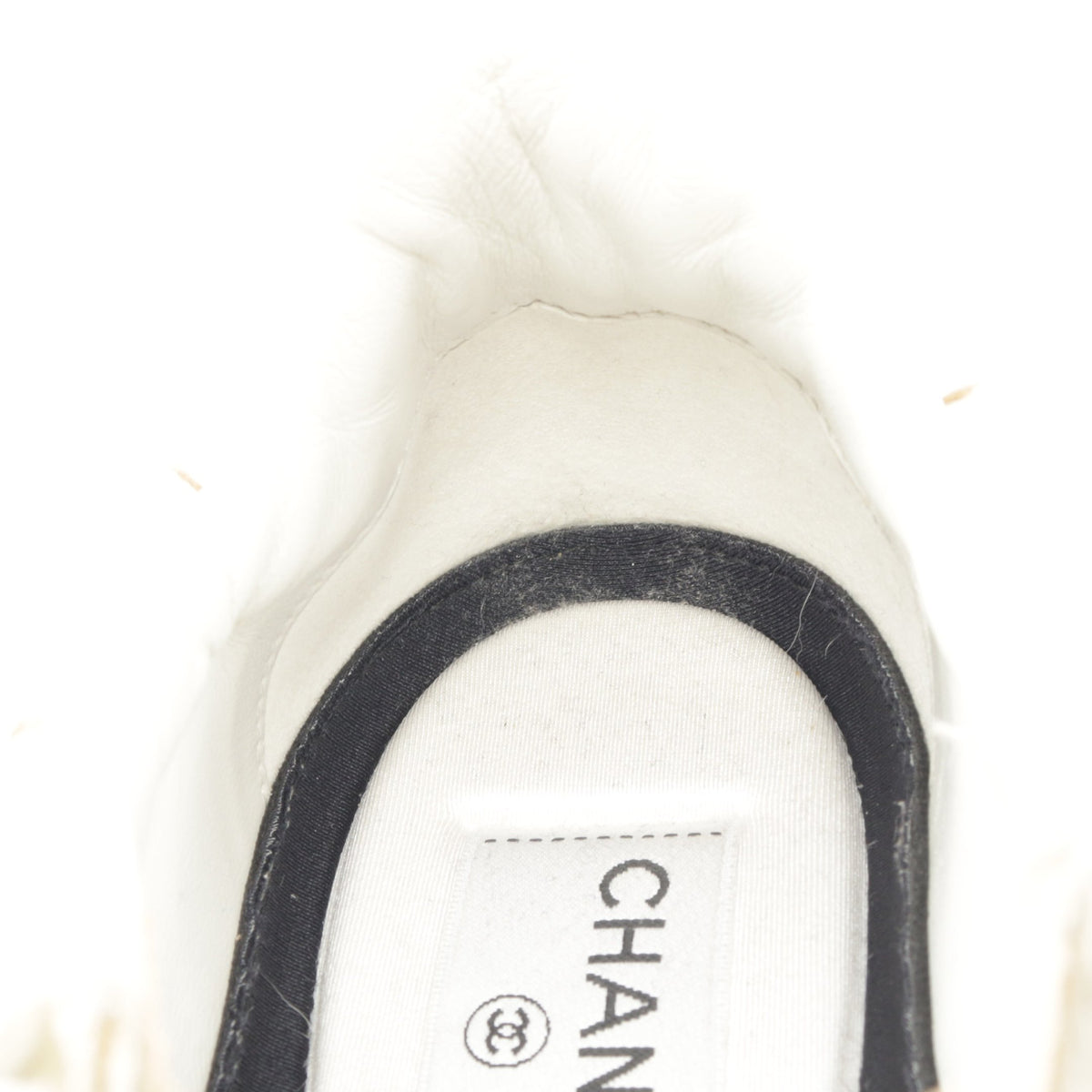 ココマーク スニーカー レザー ゴールド シャネル シューズ CHANEL
