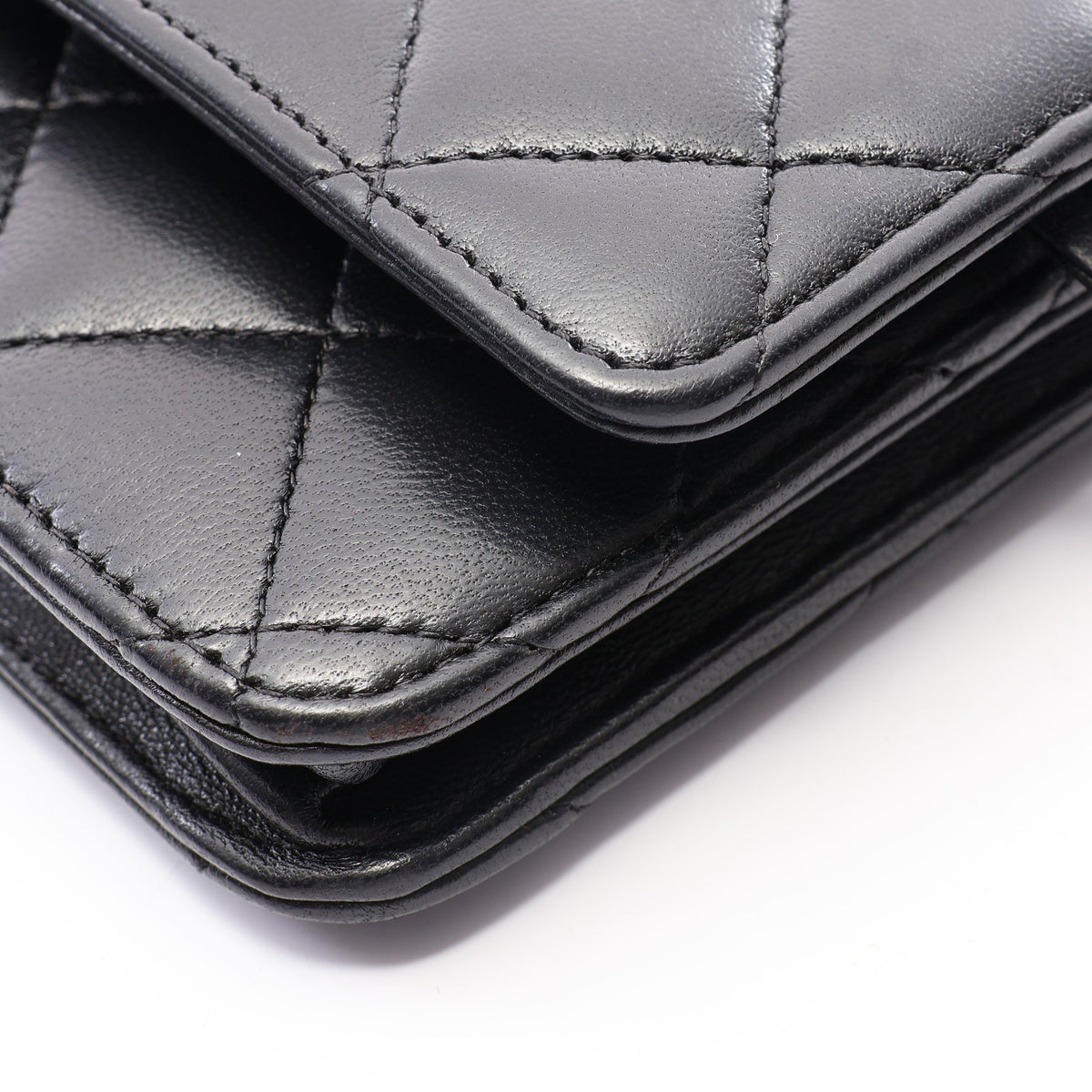 マトラッセ チェーンウォレット ラムスキン ブラック シルバー金具 シャネル