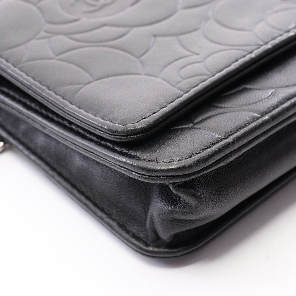 カメリア チェーンウォレット ラムスキン ブラック シルバー金具 シャネル