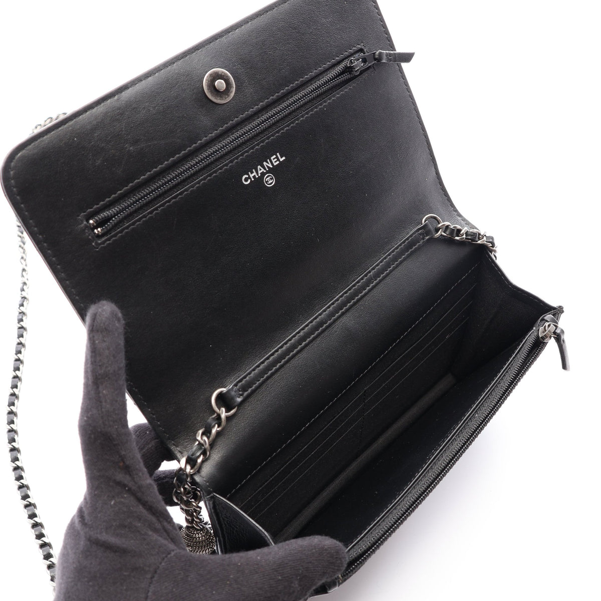 シェブロン Vステッチ チェーンウォレット レザー ブラック シルバー金具 シャネル