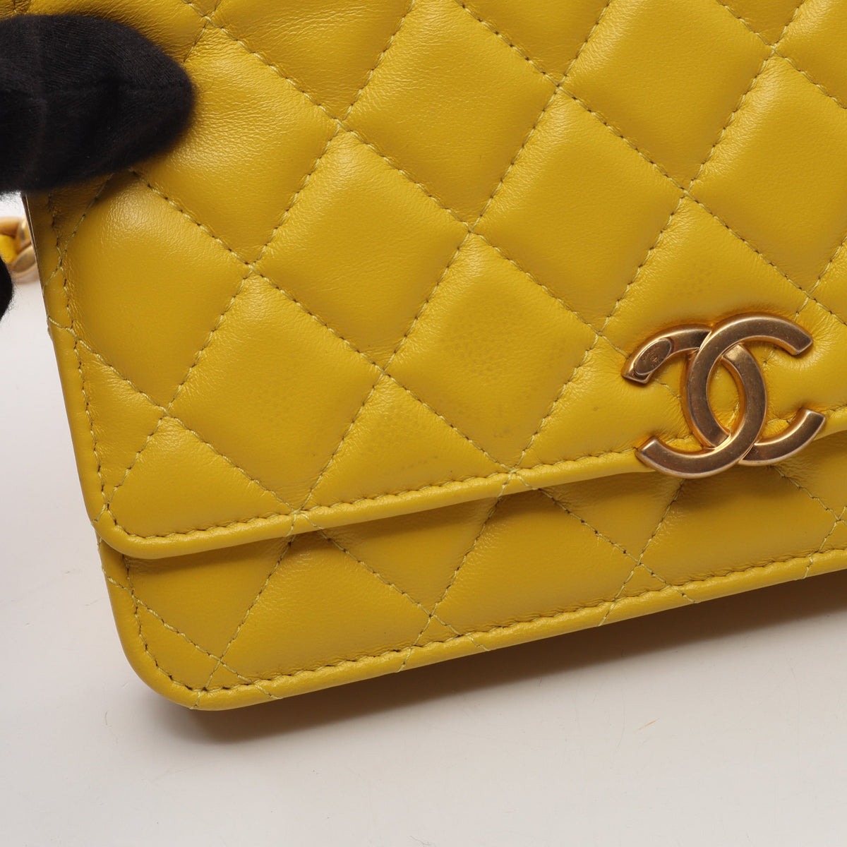 マトラッセ コンビ金具 チェーンウォレット ラムスキン イエロー シャネル バッグ CHANEL
