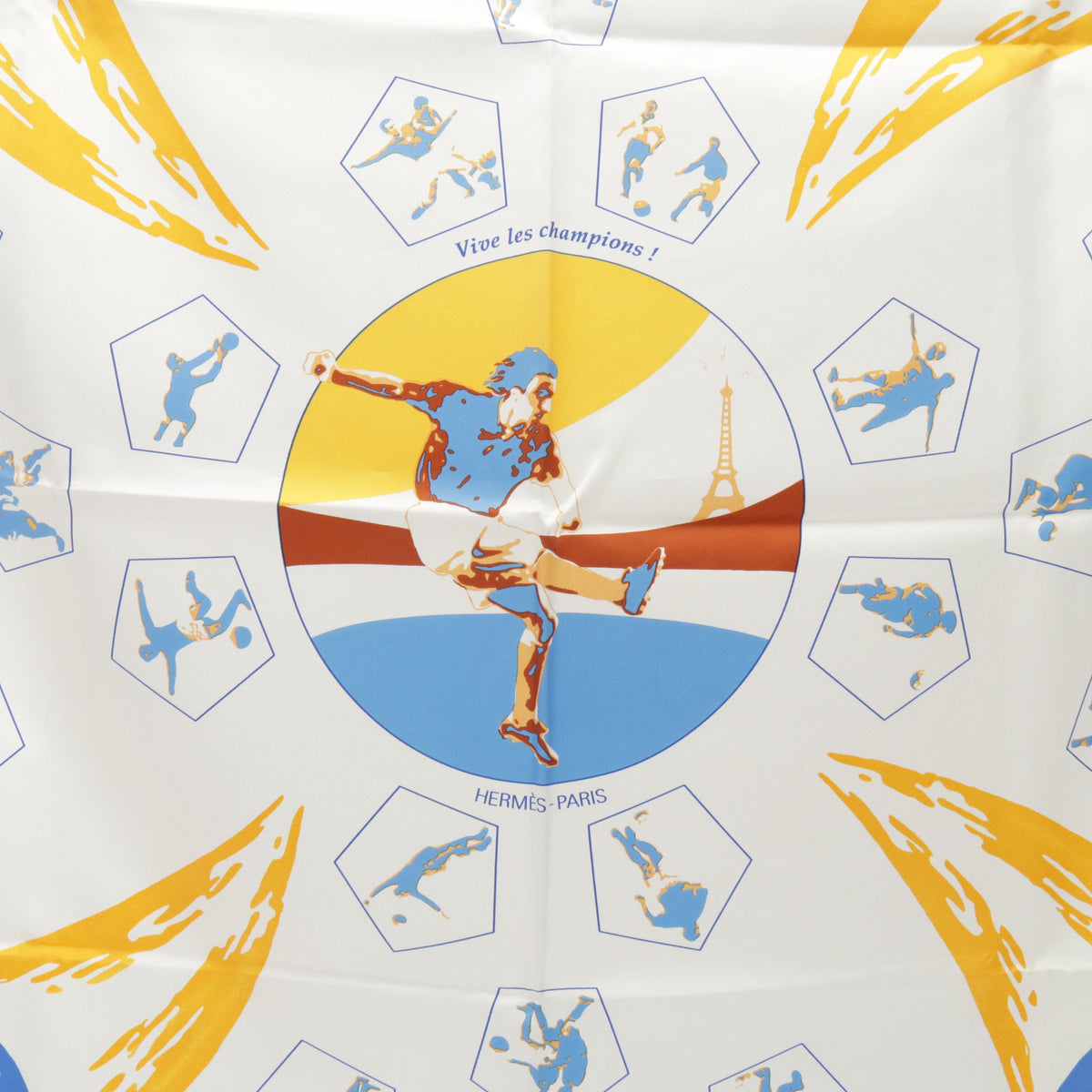 カレ90 Vive les champions! スカーフ シルク オフホワイト ブルー イエロー エルメス