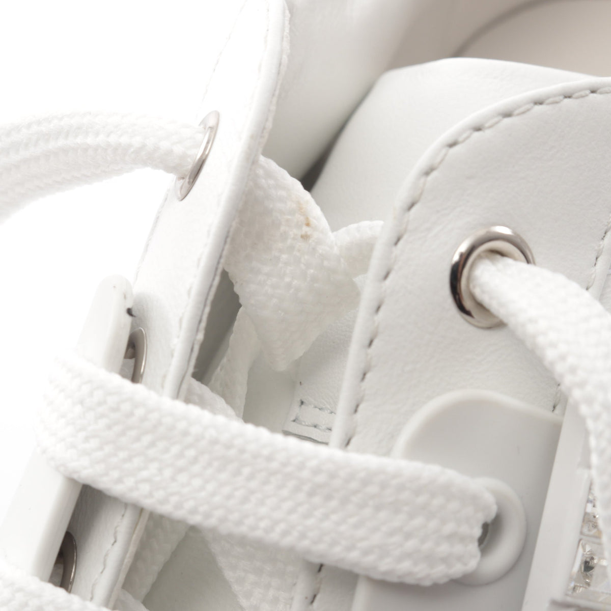 ヴィヴ スケート ストラスバックル スニーカー レザー ホワイト ロジェヴィヴィエ シューズ Roger Vivier