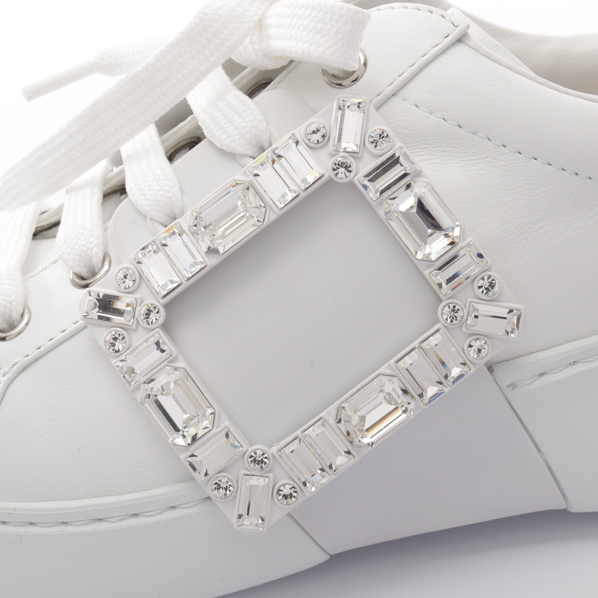 ヴィヴ スケート ストラスバックル スニーカー レザー ホワイト ロジェヴィヴィエ シューズ Roger Vivier