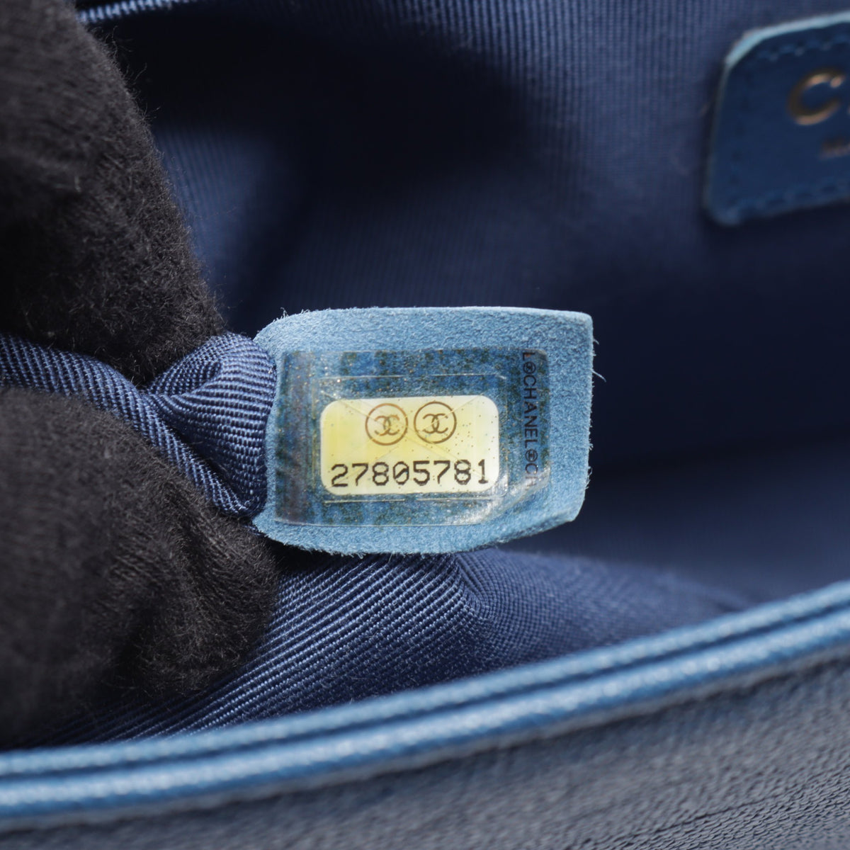 ボーイシャネル チェーンショルダーバッグ キャビアスキン ブルー ゴールド金具 シャネル バッグ CHANEL
