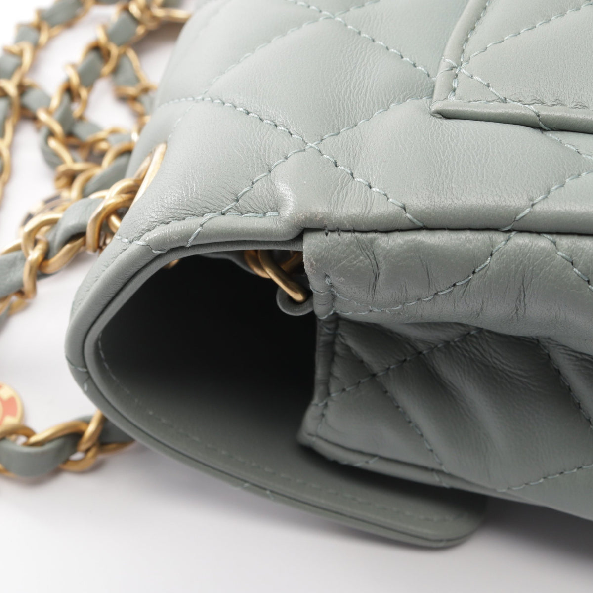 ミニマトラッセ チェーンショルダーバッグ ラムスキン ブルーグレー ゴールド金具 シャネル バッグ CHANEL