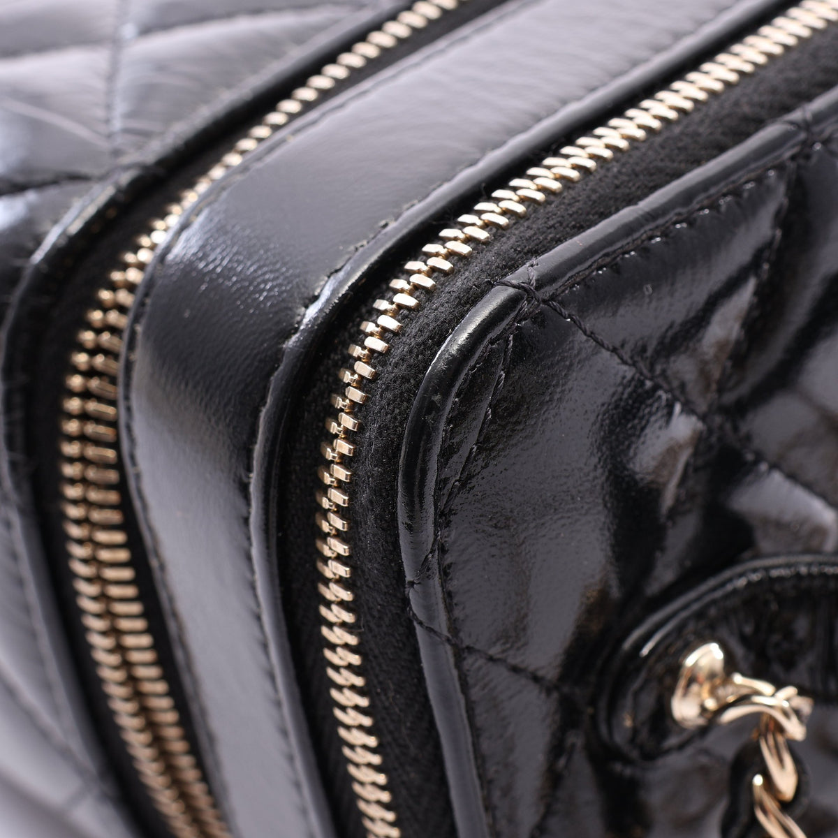 マトラッセ バニティ 2WAY チェーンショルダーバッグ シャイニーラムスキン ブラック ゴールド金具 シャネル バッグ CHANEL