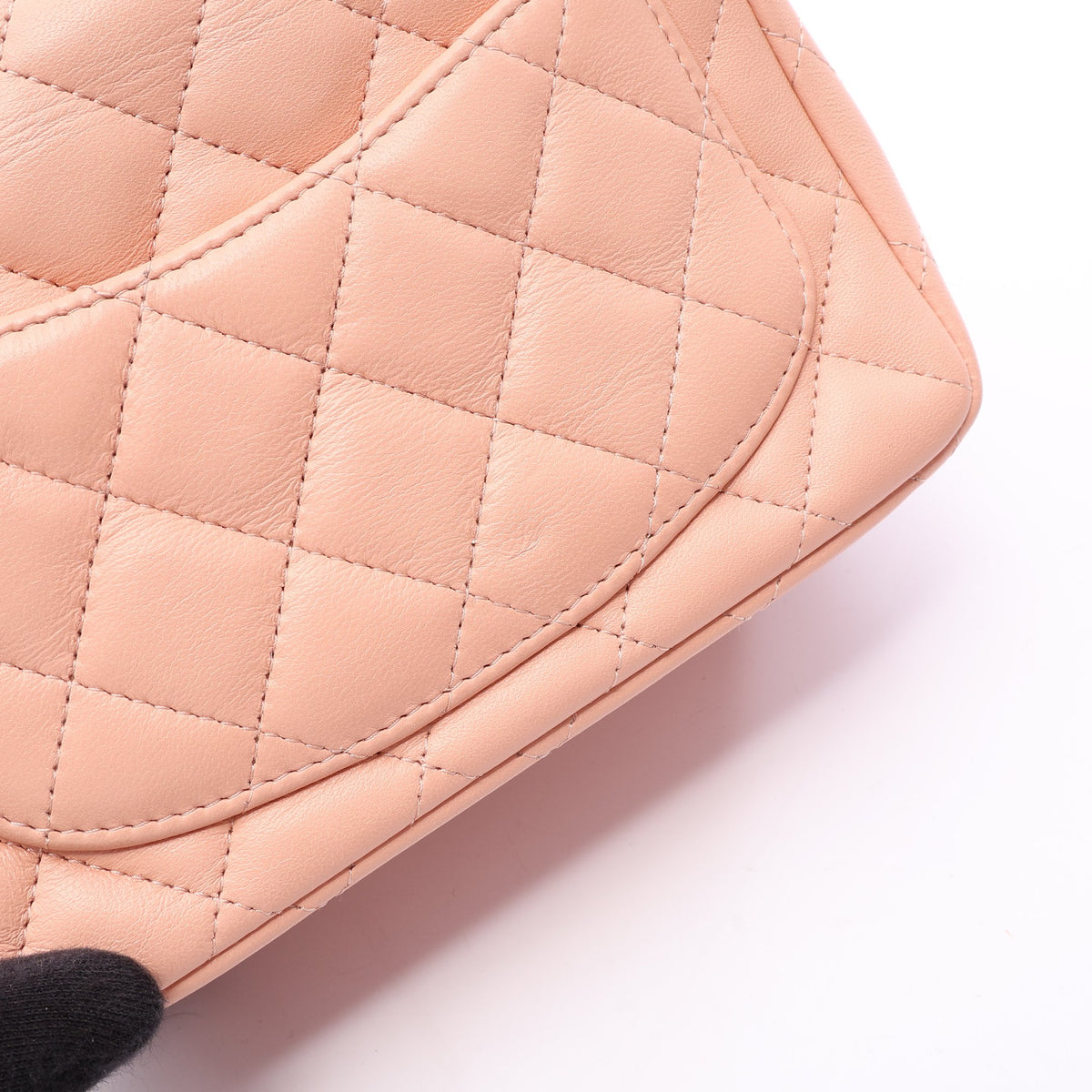 ミニマトラッセ チェーンショルダーバッグ ラムスキン コーラルピンク ゴールド金具 シャネル バッグ CHANEL