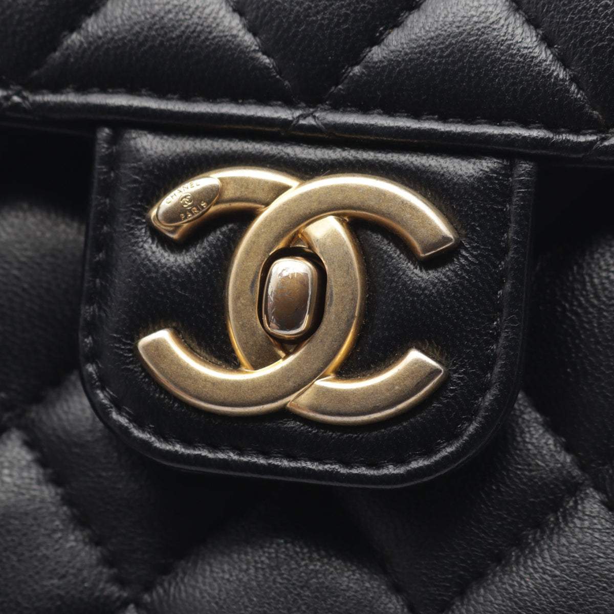 マトラッセ チェーンショルダーバッグ ラムスキン ブラック ゴールド金具 シャネル バッグ CHANEL