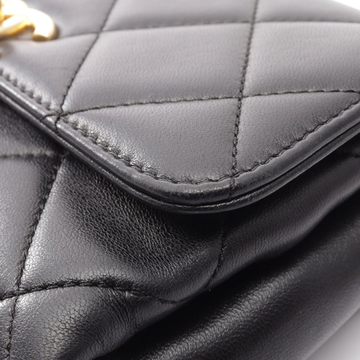 マトラッセ ミニフラップ 2WAY チェーンショルダーバッグ ラムスキン ブラック ゴールド金具 シャネル バッグ CHANEL