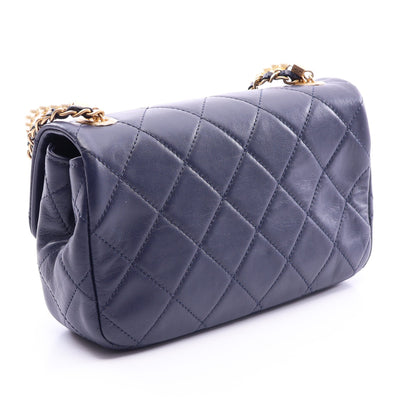 マトラッセ チェーンショルダーバッグ ラムスキン ネイビー ゴールド金具 シャネル バッグ CHANEL