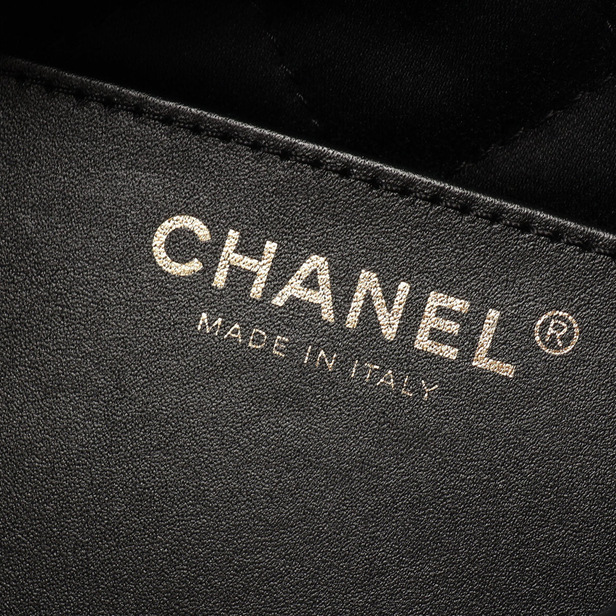 CHANEL 22 ミニ 2WAY チェーンショルダーバッグ レザー ブラック ゴールド金具 シャネル