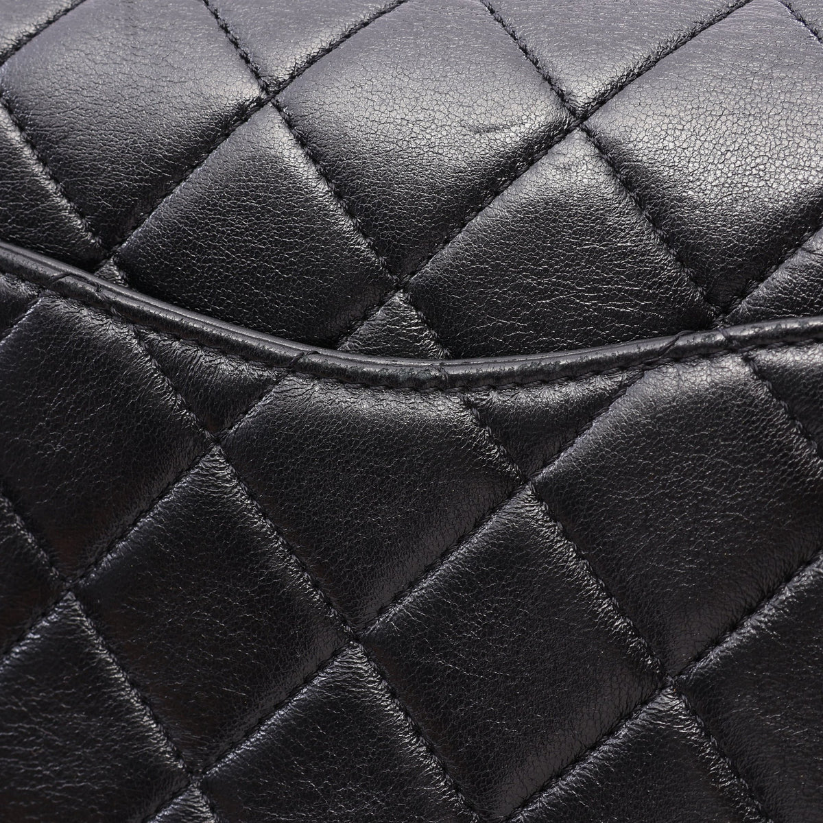 マトラッセ フラップ チェーンショルダーバッグ ラムスキン ブラック ゴールド金具 シャネル バッグ CHANEL