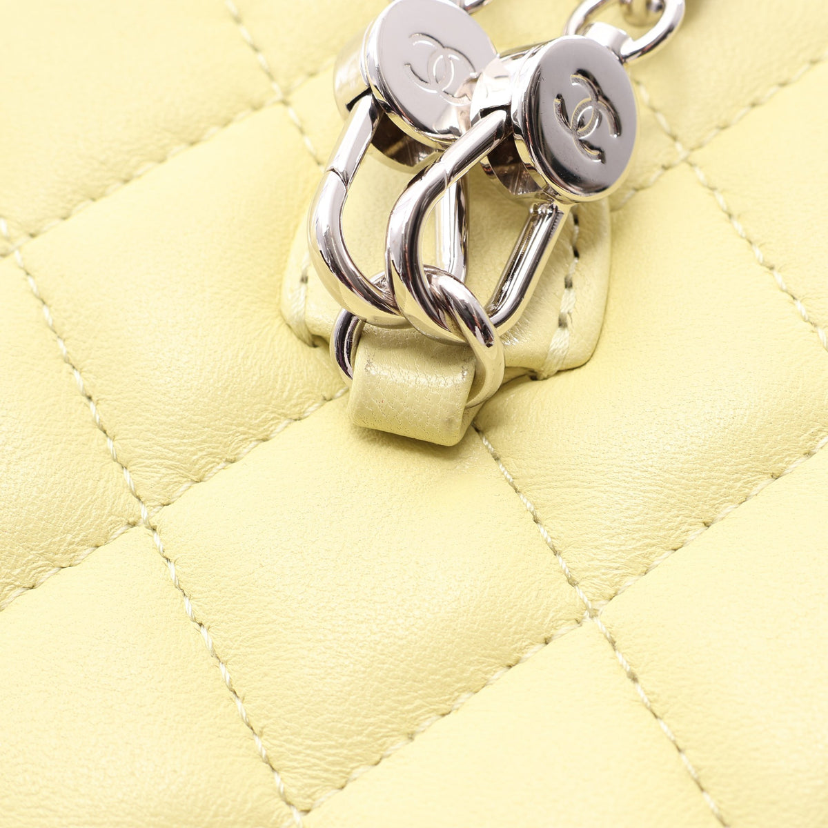 マトラッセ ミニリュック ラムスキン ライトイエロー シルバー金具 シャネル バッグ CHANEL