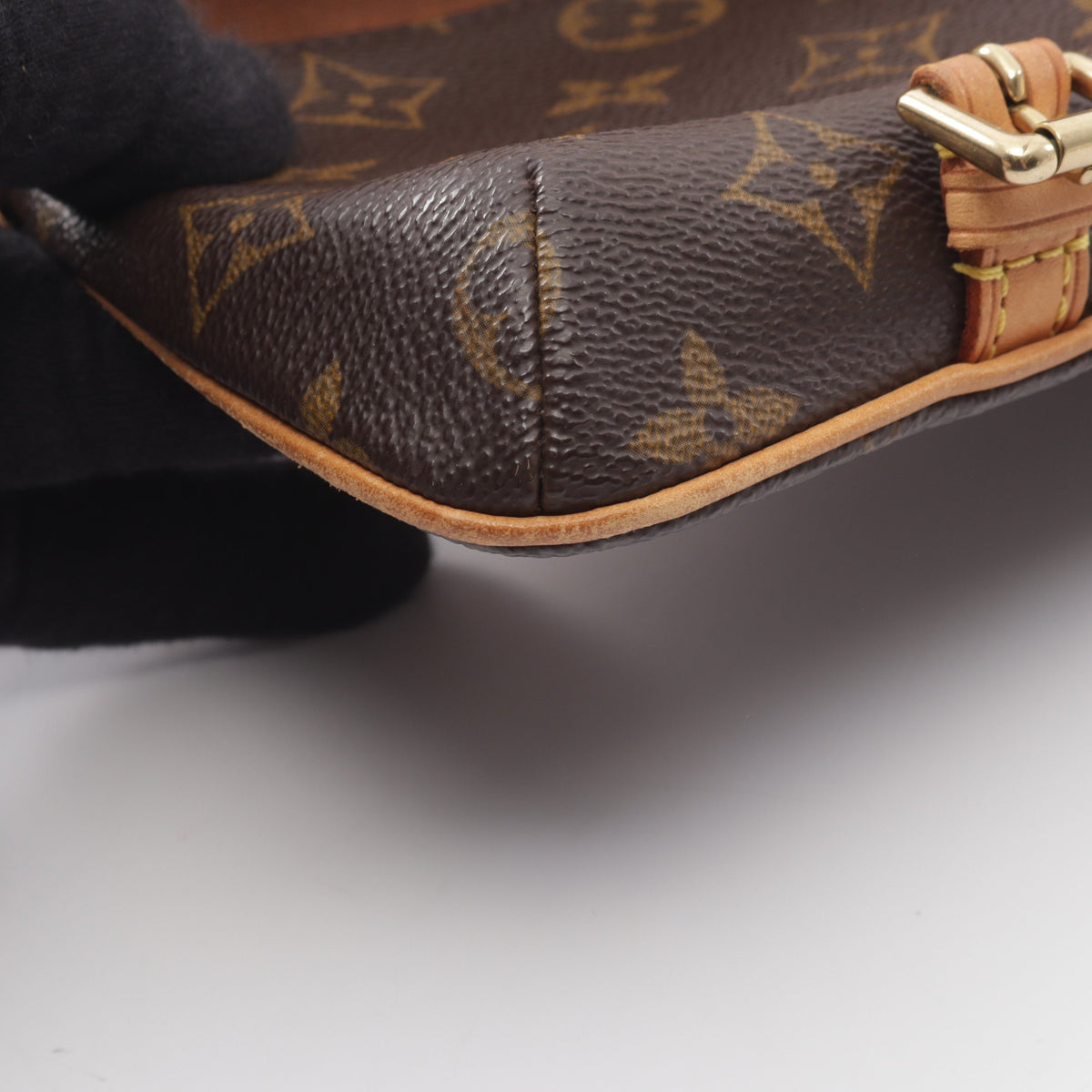 ポシェット マレル モノグラム ボディバッグ ウエストバッグ PVC レザー ブラウン ルイヴィトン バッグ LOUIS VUITTON