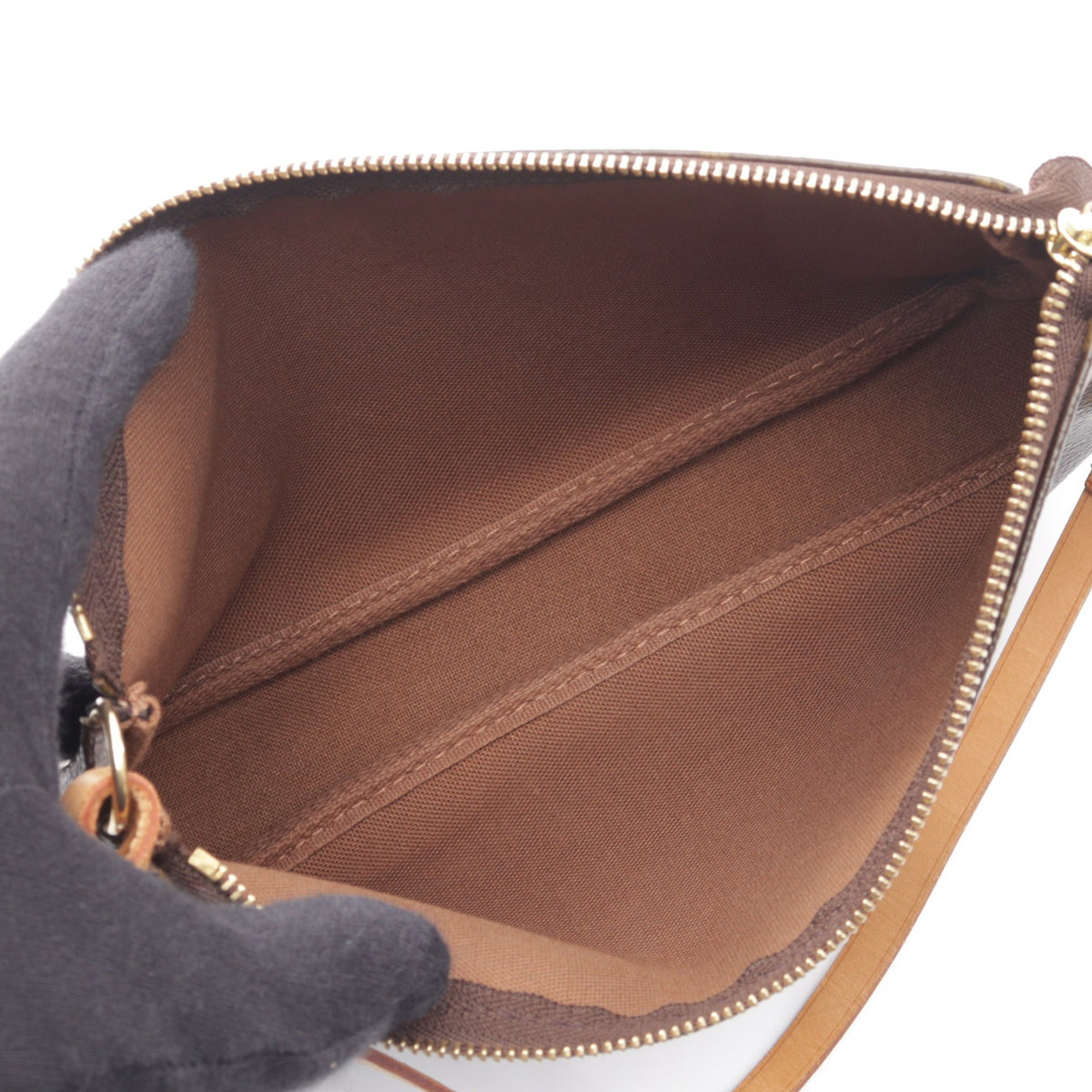 ポシェットアクセソワール モノグラムパンダ ハンドバッグ PVC レザー ブラウン ルイヴィトン バッグ LOUIS VUITTON