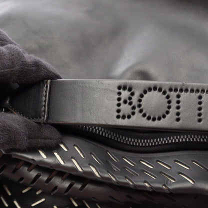 PERFORATED パーフォレイテッド メッセンジャーバッグ ショルダーバッグ レザー ブラック ボッテガヴェネタ バッグ BOTTEGA VENETA