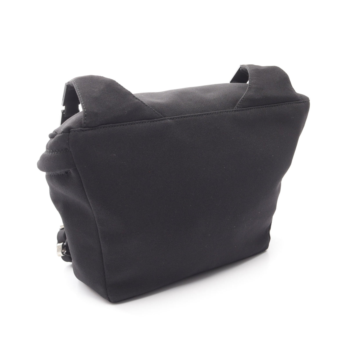 ヴァラ チェーンショルダーバッグ キャンバス ブラック サルヴァトーレフェラガモ
