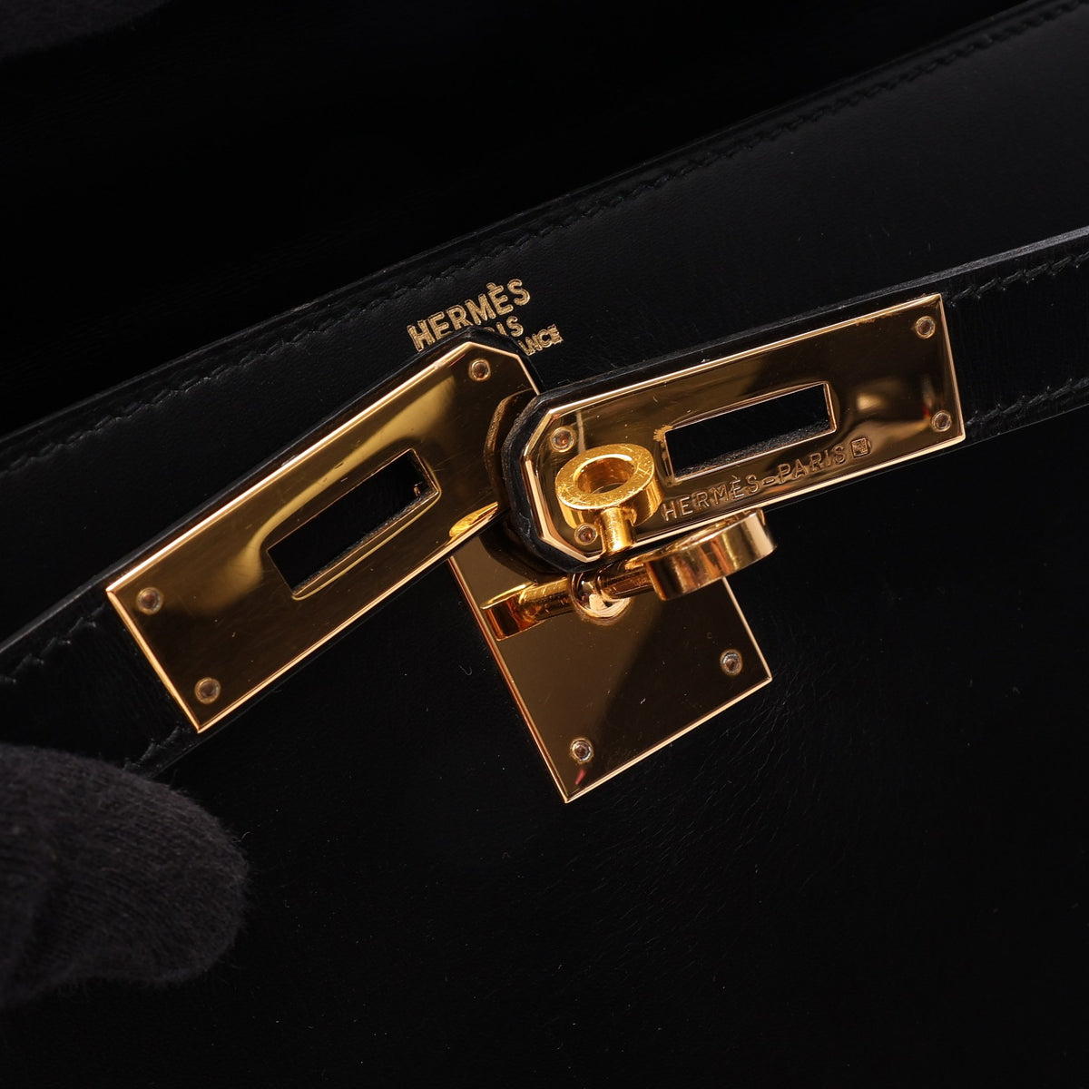 ケリー32 外縫い 2WAY ハンドバッグ ボックスカーフ ブラック ゴールド金具 ○X刻印 エルメス バッグ HERMES