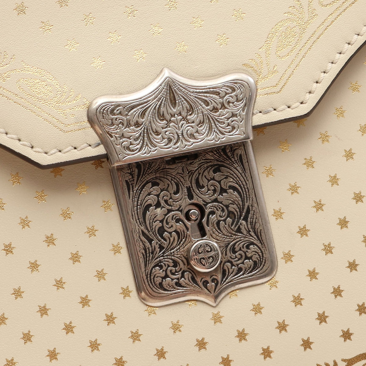 GUCCI × SEGA GUCCY クラッチバッグ レザー アイボリー ゴールド グッチ バッグ GUCCI