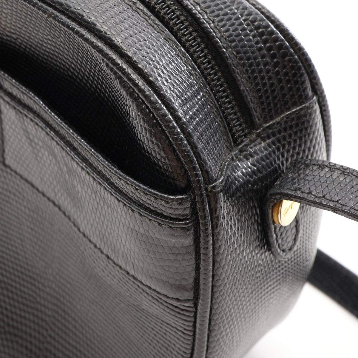 ヴァラ リザード型押し ショルダーバッグ レザー ブラック サルヴァトーレフェラガモ バッグ Salvatore Ferragamo