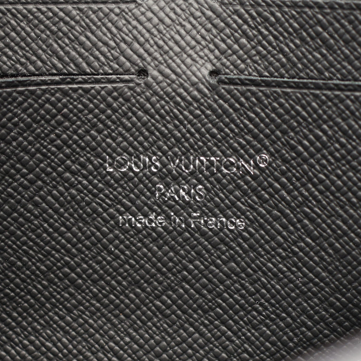 ポシェット ヴォワヤージュ タイガ ノワール クラッチバッグ レザー ブラック ルイヴィトン バッグ LOUIS VUITTON