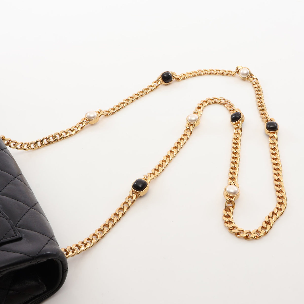 マトラッセ チェーンショルダーバッグ ラムスキン ブラック ゴールド金具 シャネル バッグ CHANEL