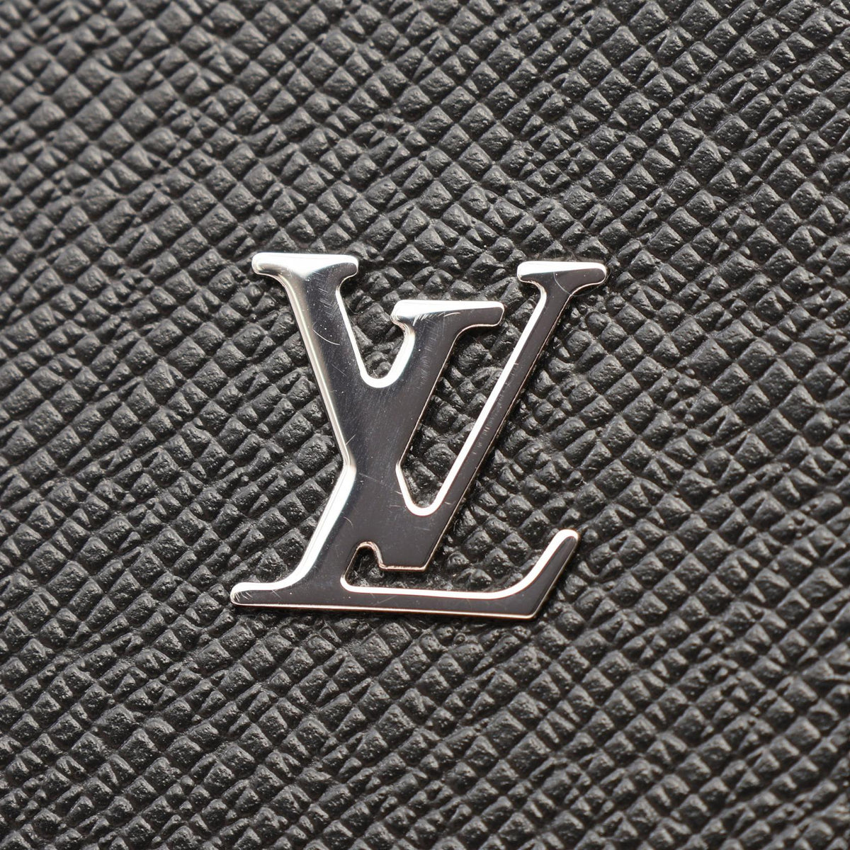 ルイ・ヴィトン ポシェット ヴォワヤージュ セカンドバッグ クラッチバッグ ブラック系 ノワール バッグ LOUIS VUITTON