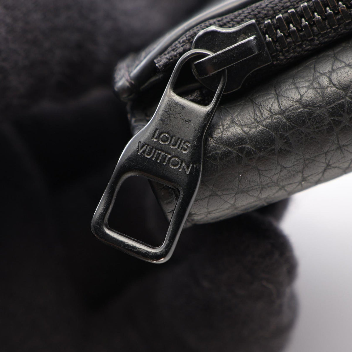 ルイ・ヴィトン ポルトフォイユパイロット 三つ折り財布 ブラック系 ノワール 財布・小物 LOUIS VUITTON