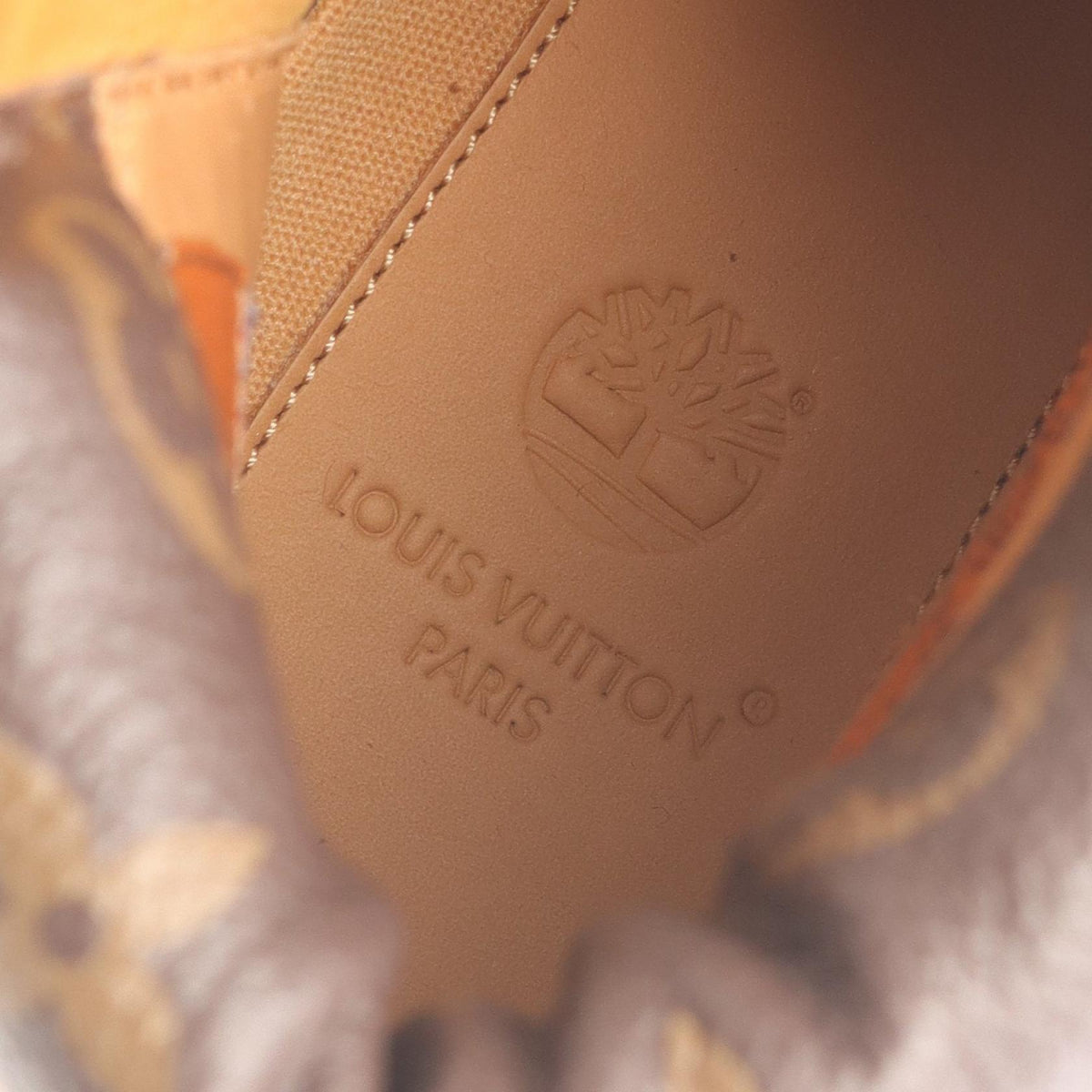 ルイ・ヴィトン LV × Timberland 6-IN ブーツ ベージュ系 ブラウン系 ベージュ